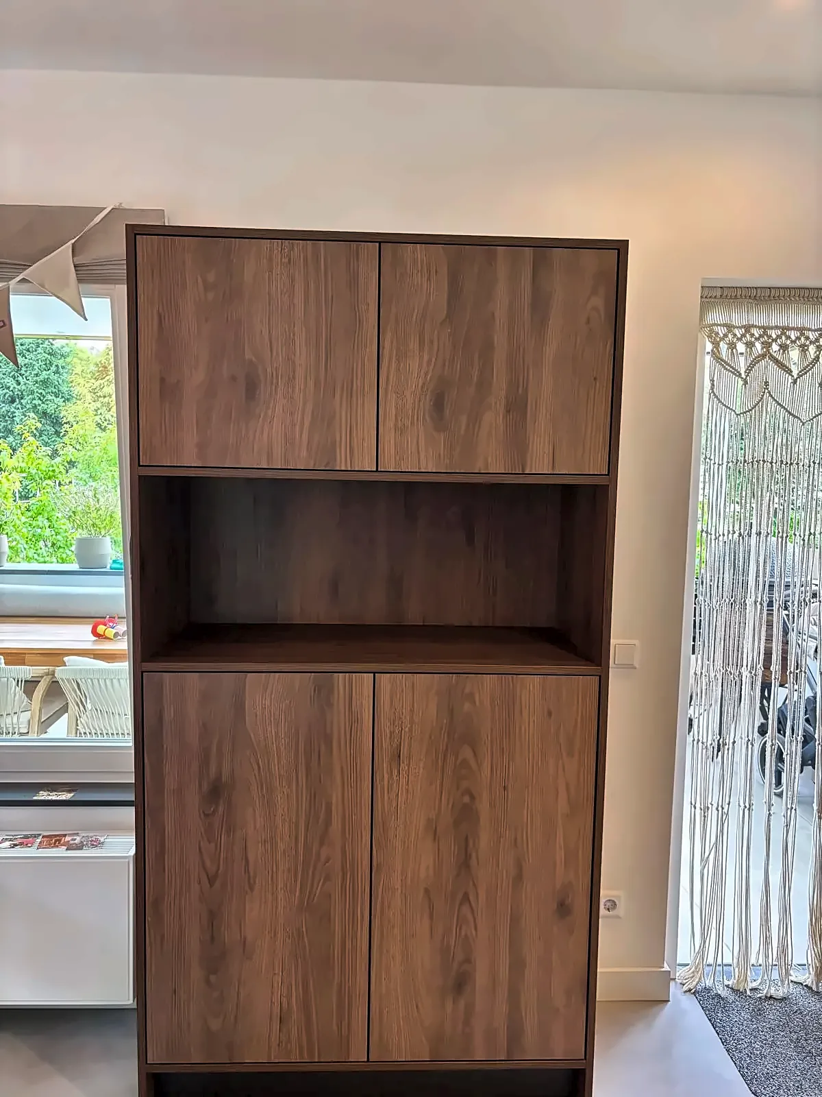 Dressoir in Notenkleur, foto 2